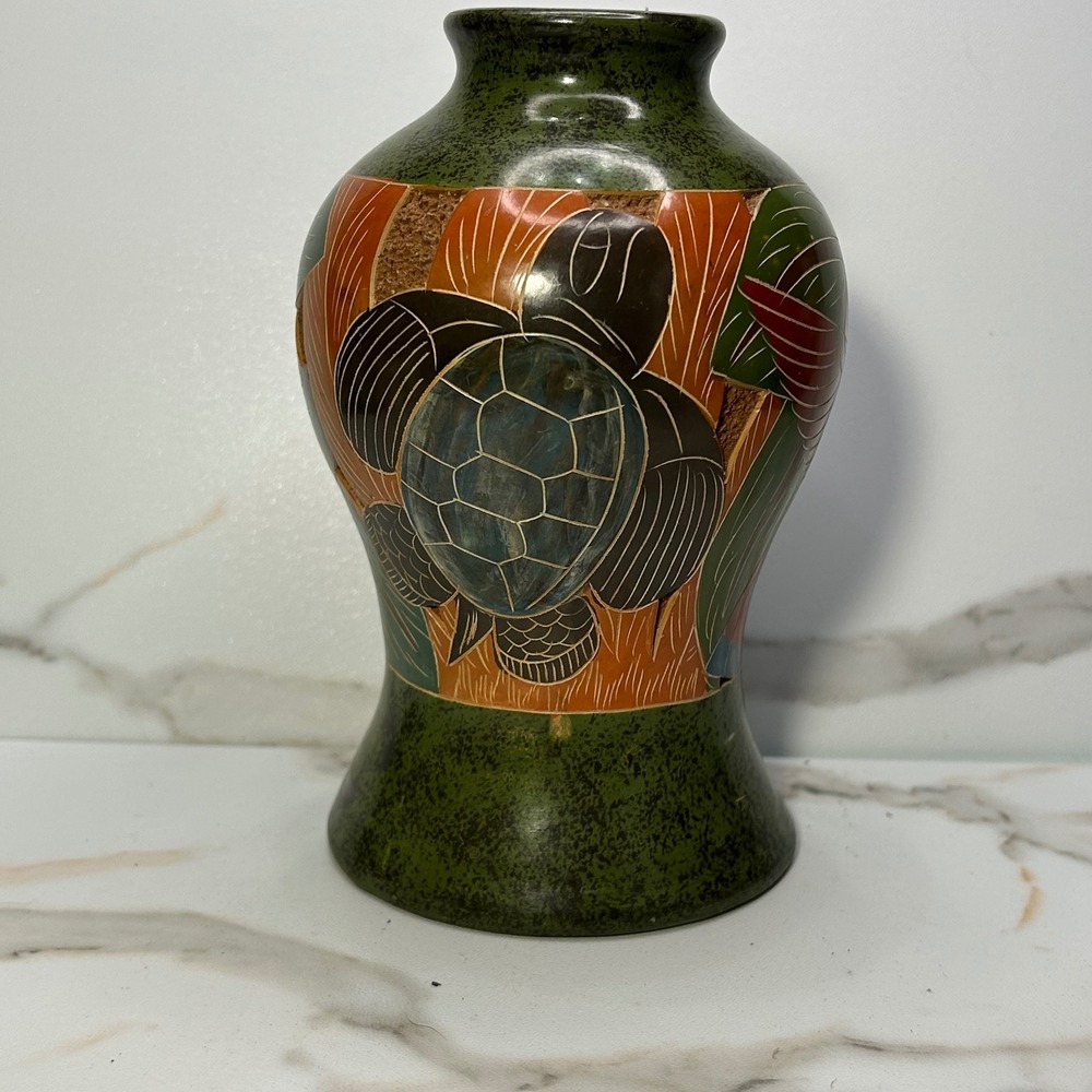 Hand Etched Pottery Vase Tropical Sea Turtle Hummingbird Iguana Folk Art Green